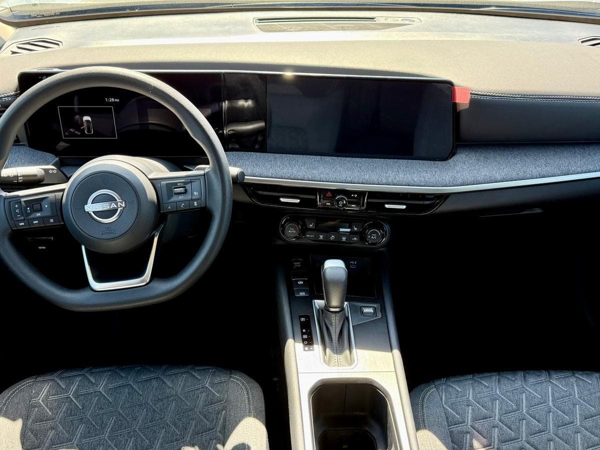 2026 Nissan Kicks SV — photo 3