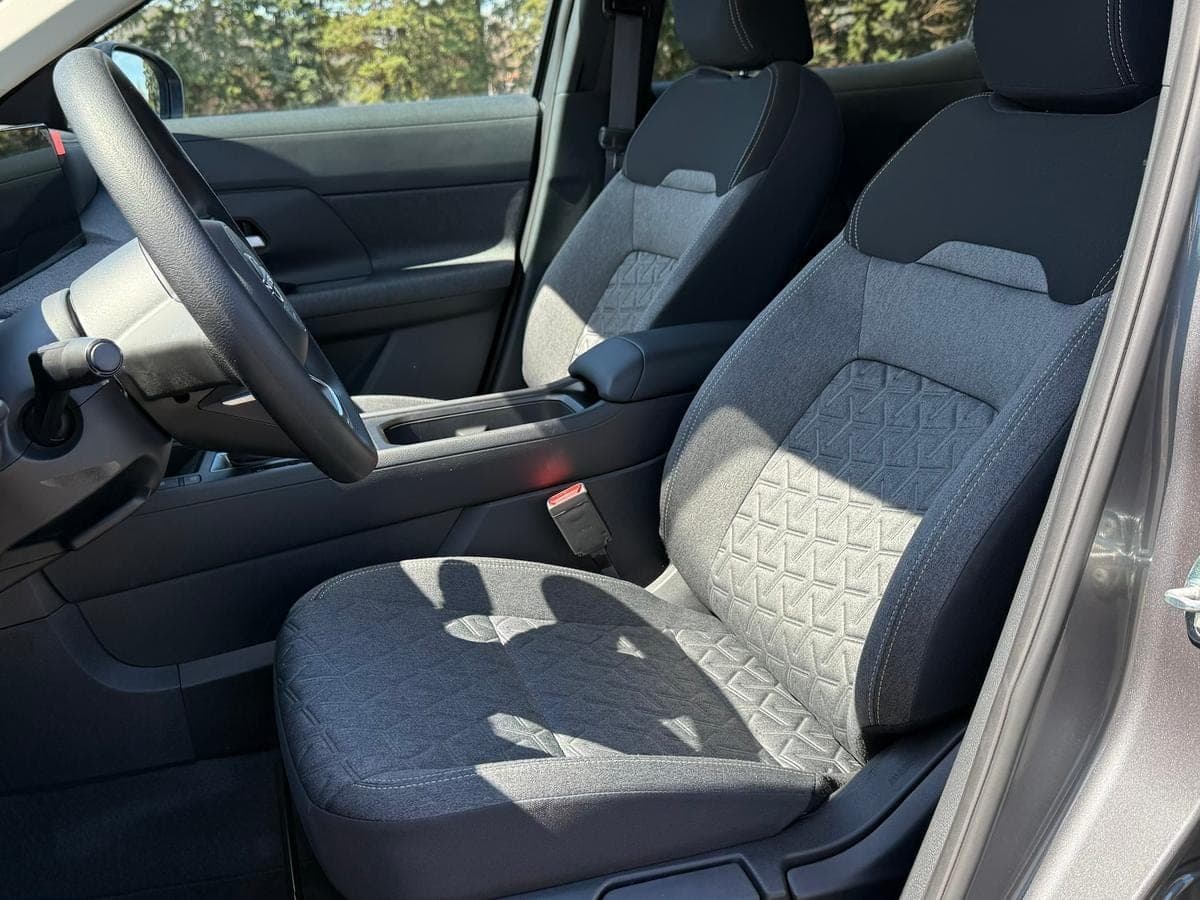 2026 Nissan Kicks SV — photo 4
