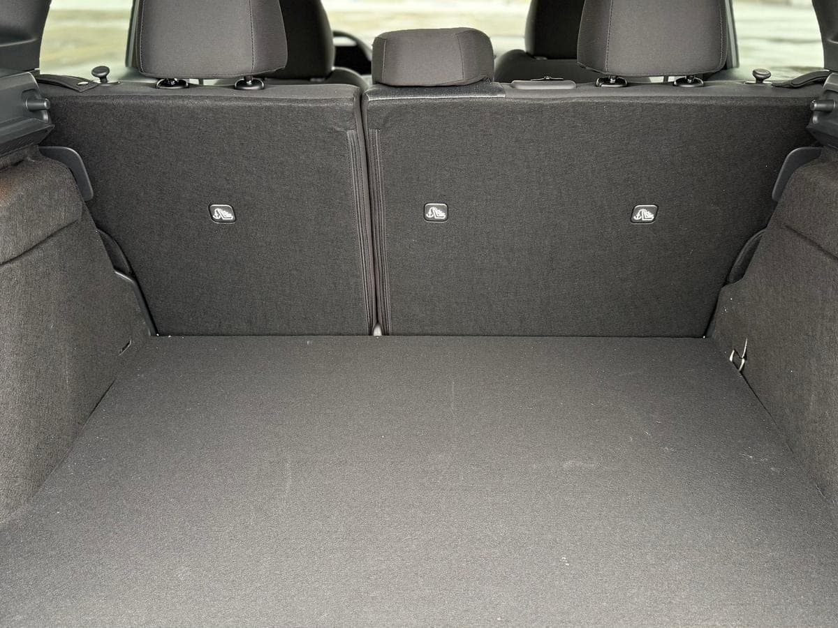 2026 Nissan Kicks SV — photo 5
