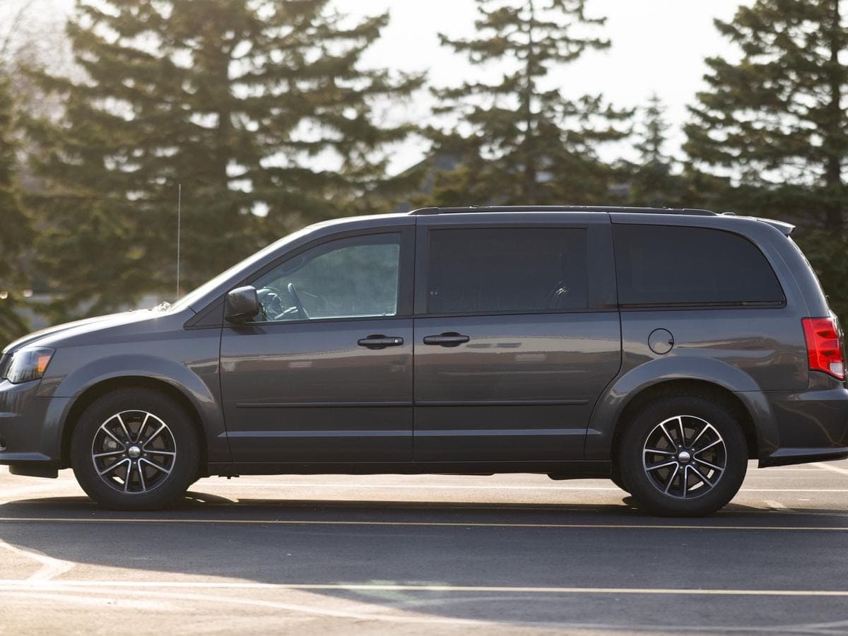 2017 Dodge Grand Caravan GT — photo 6