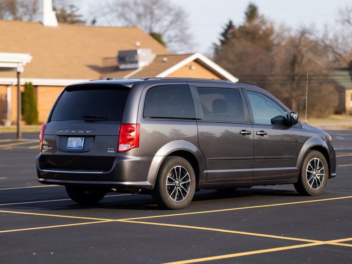 2017 Dodge Grand Caravan GT — photo 8