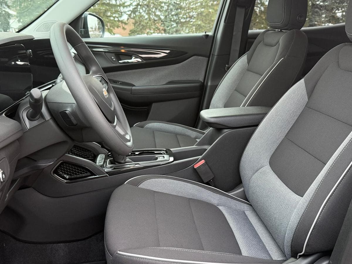 2026 Chevrolet Trailblazer LT — photo 3