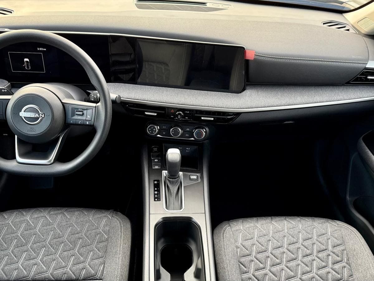 2026 Nissan Kicks SV — photo 3