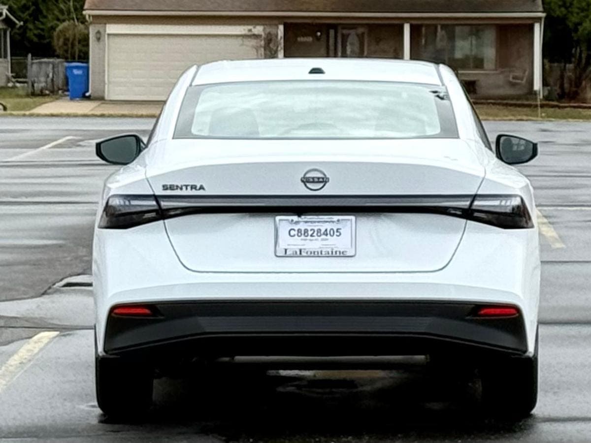 2026 Nissan Sentra SV — photo 4