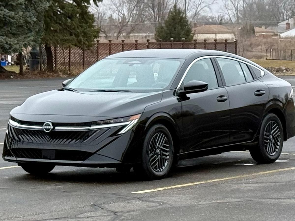 2026 Nissan Sentra SV — photo 1