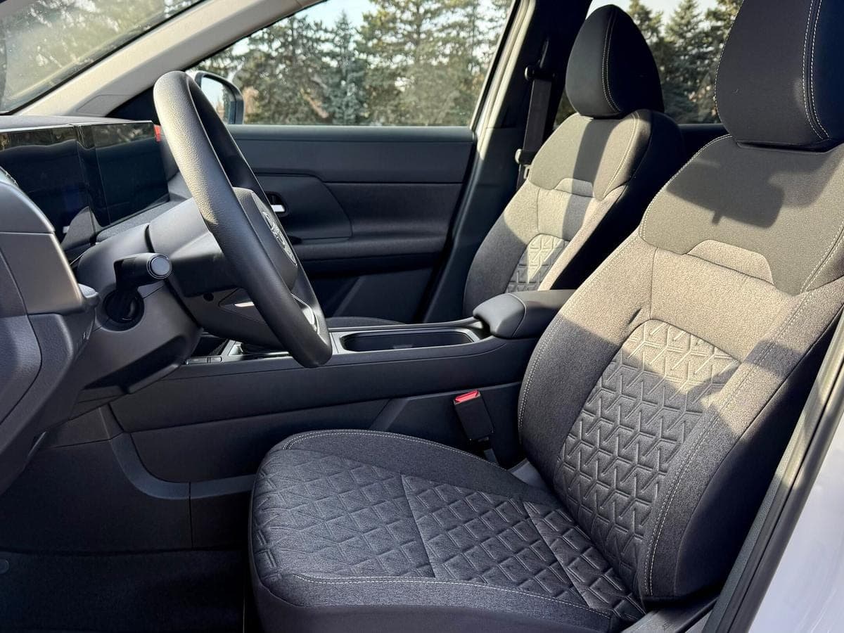 2025 Nissan Kicks SV — photo 3