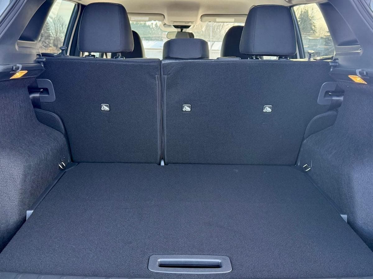 2025 Nissan Kicks SV — photo 4