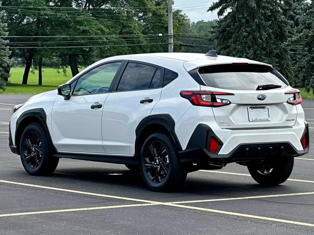 2024 Subaru Crosstrek Base — photo 2