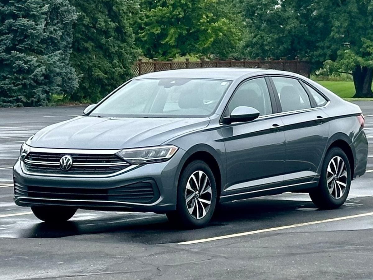 2024 Volkswagen Jetta S — photo 1