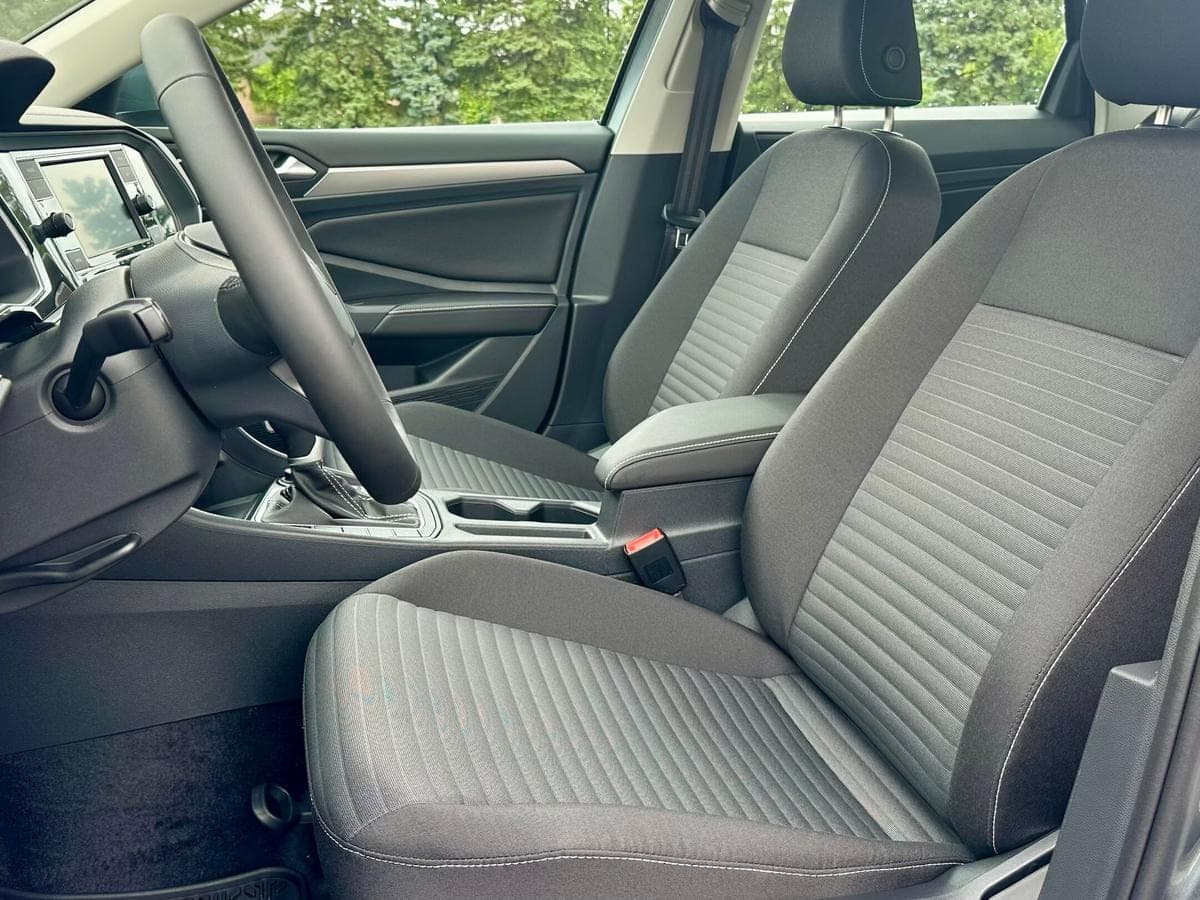 2024 Volkswagen Jetta S — photo 4