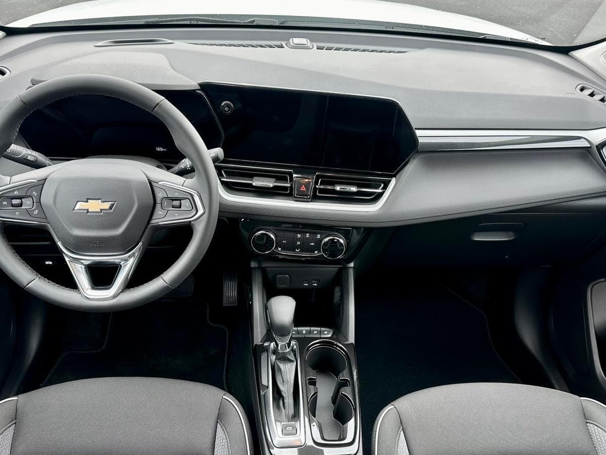 2026 Chevrolet Trailblazer LT — photo 3