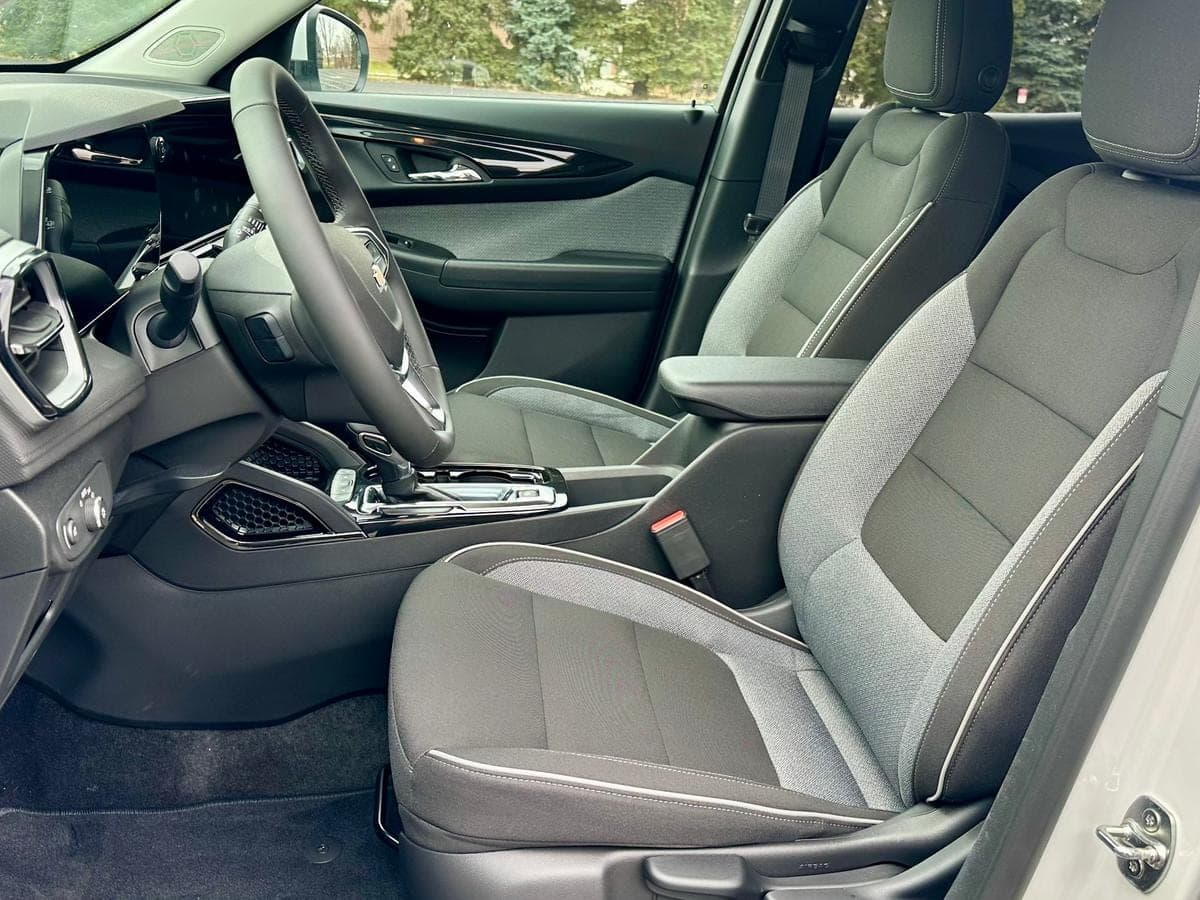2026 Chevrolet Trailblazer LT — photo 4