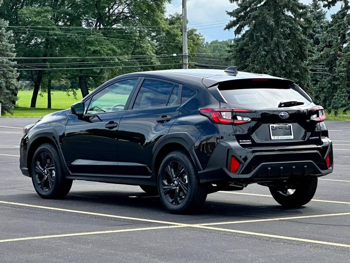 2024 Subaru Crosstrek Base — photo 2