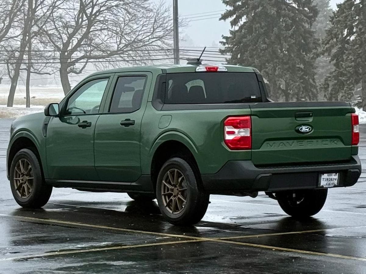 2025 Ford Maverick XL — photo 2