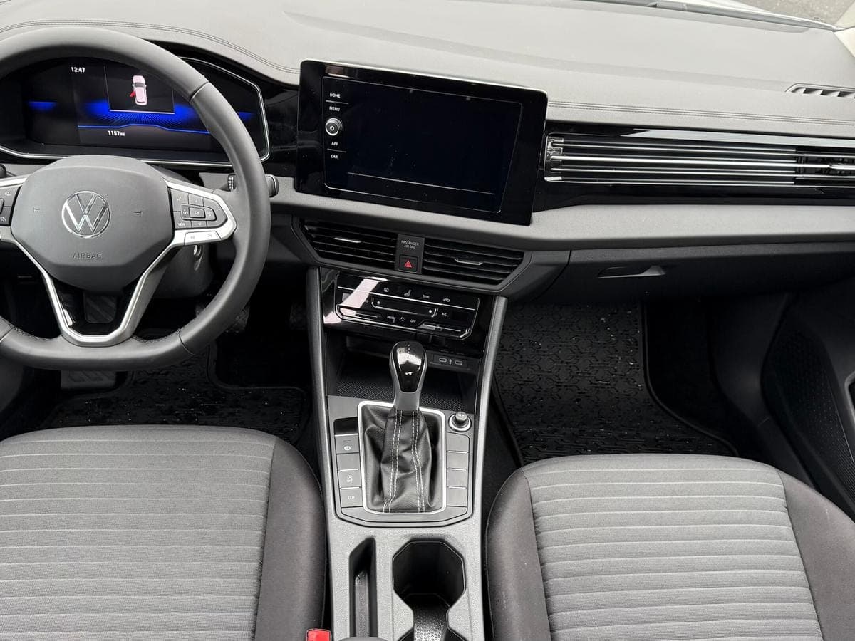 2025 Volkswagen Jetta S — photo 3