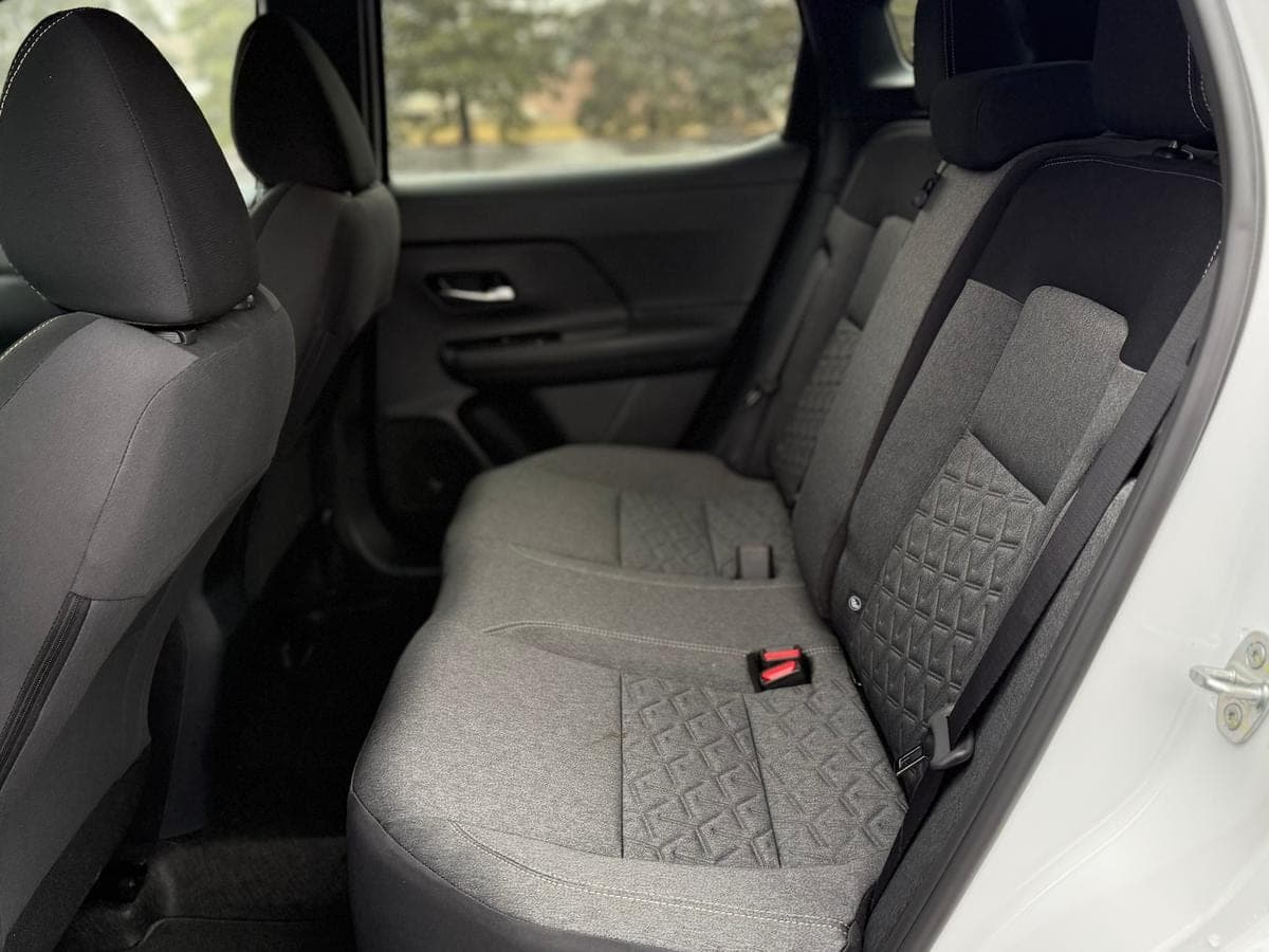 2026 Nissan Kicks SV — photo 5