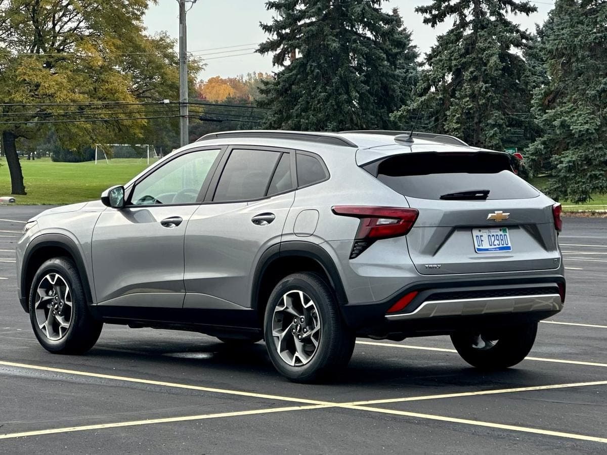 2026 Chevrolet Trax LT — photo 2