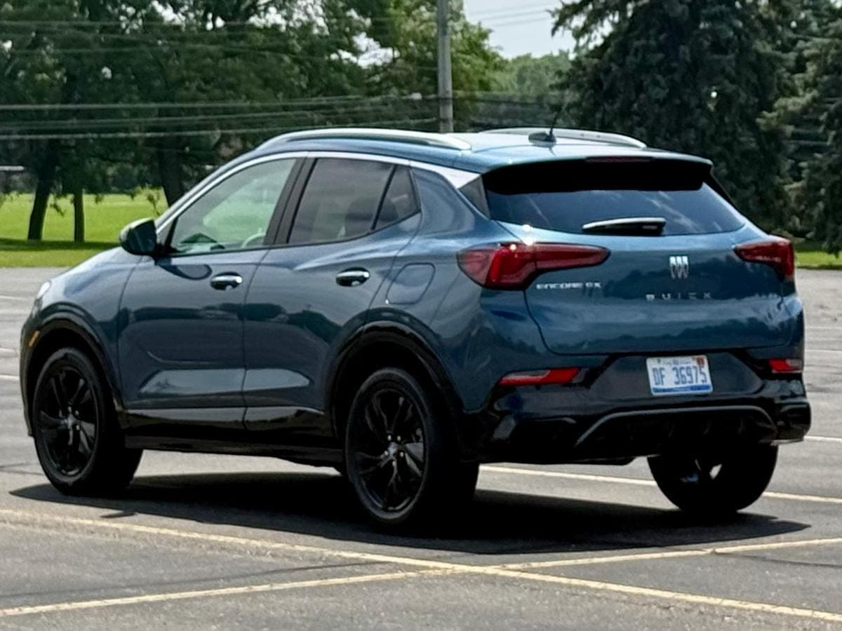2026 Buick Encore GX Sport Touring — photo 2