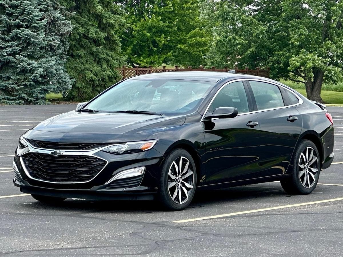 2024 Chevrolet Malibu RS — photo 1