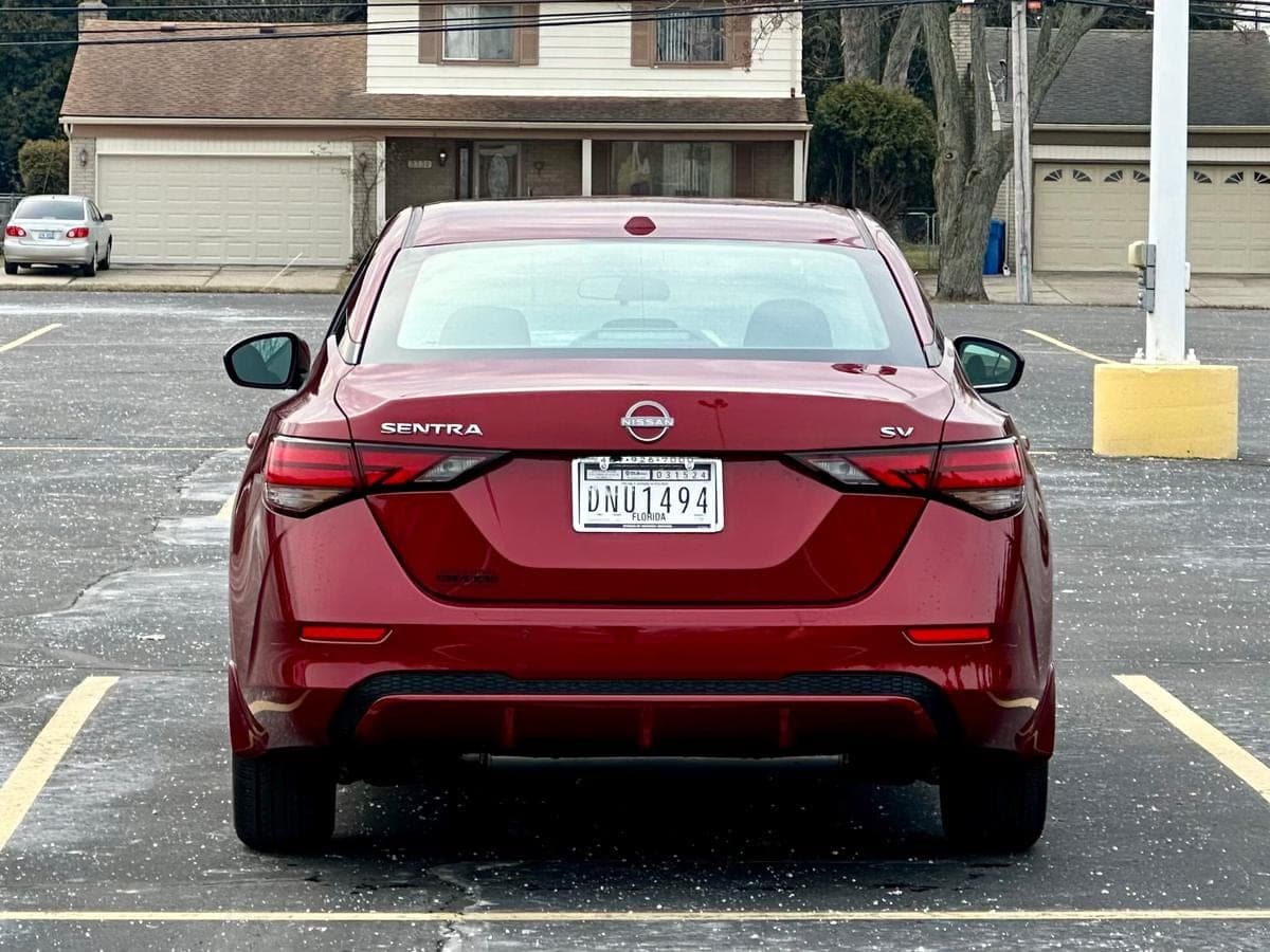 2024 Nissan Sentra SV — photo 4