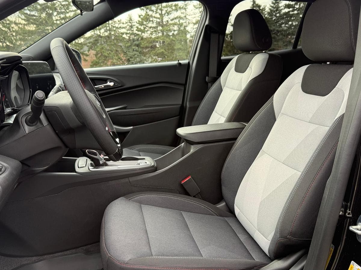 2026 Chevrolet Trax 1RS — photo 4