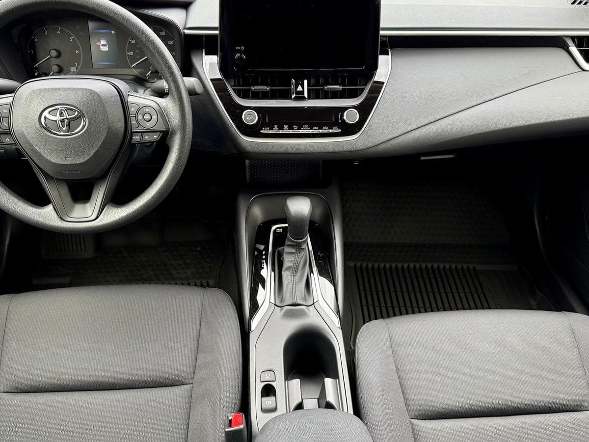 2025 Toyota Corolla Hybrid LE AWD — photo 3