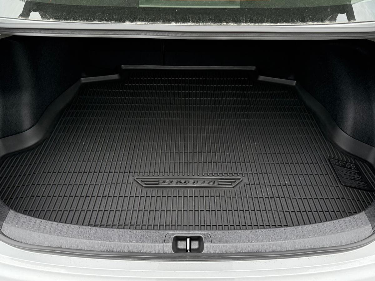 2025 Toyota Corolla Hybrid LE AWD — photo 5