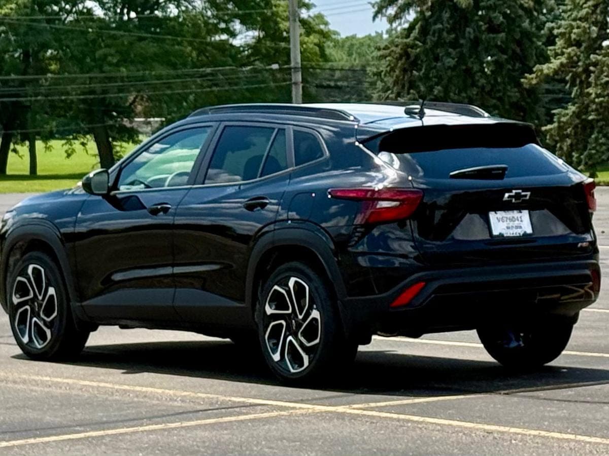 2026 Chevrolet Trax 2RS — photo 2