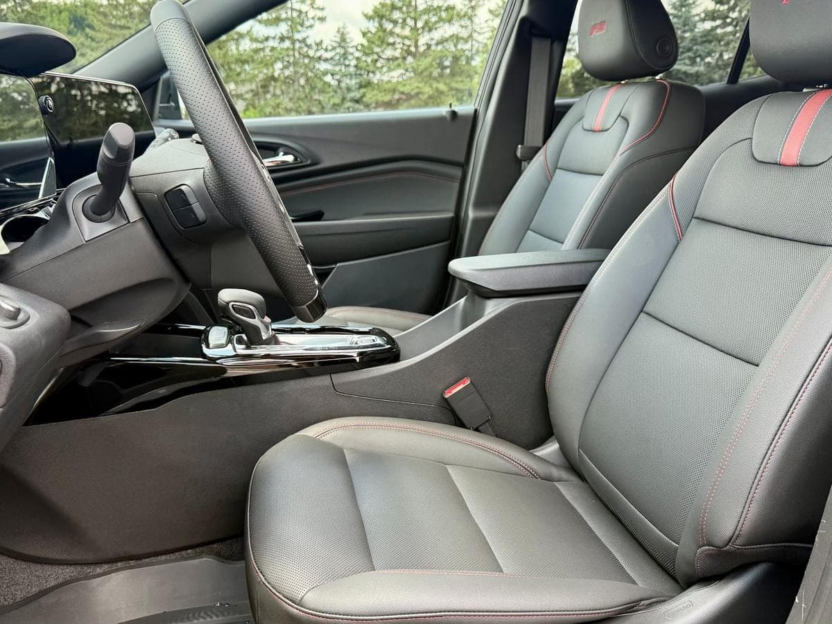 2026 Chevrolet Trax 2RS — photo 4