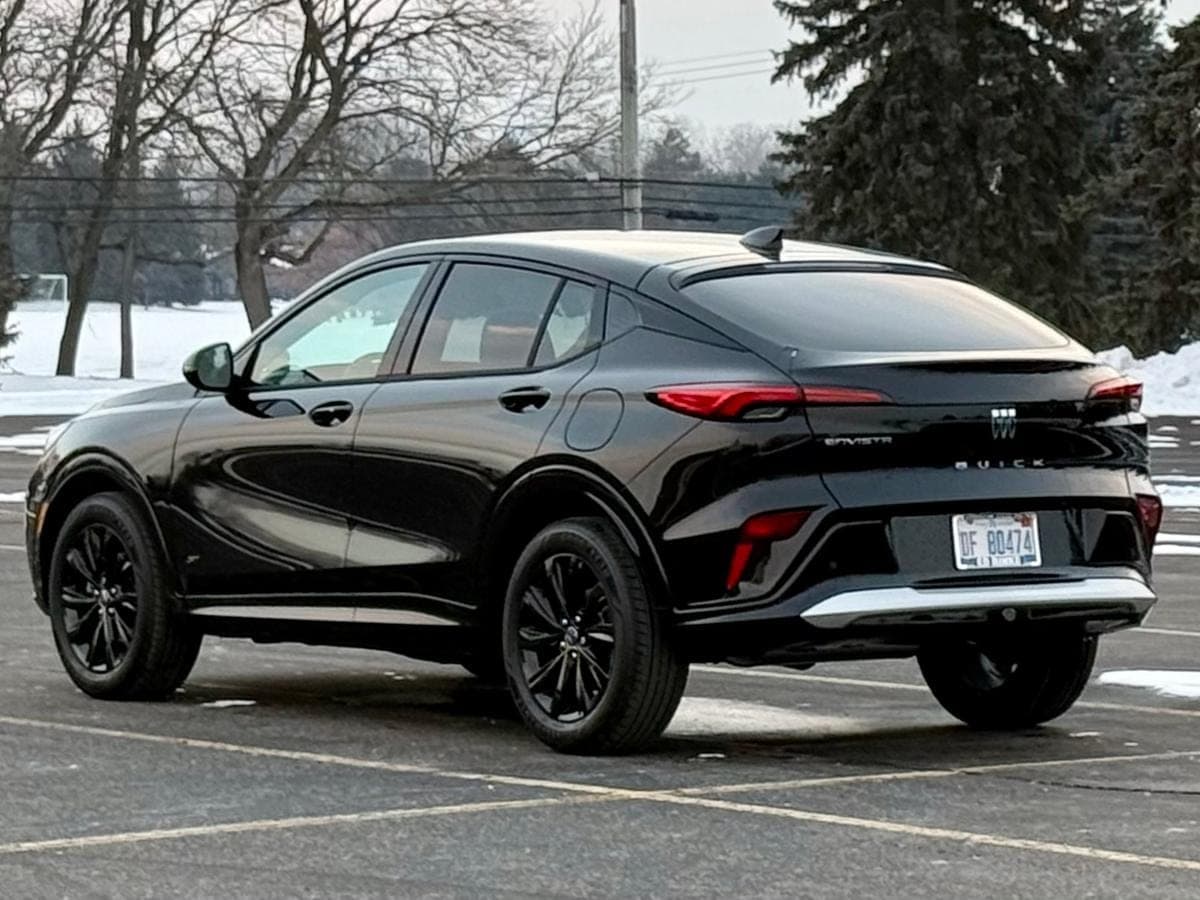 2026 Buick Envista Sport Touring — photo 2