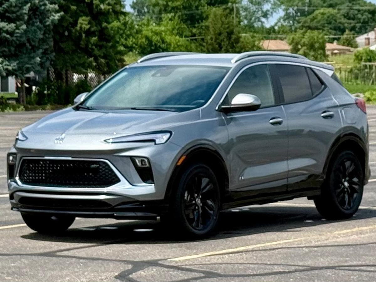 2026 Buick Encore GX Sport Touring — photo 1
