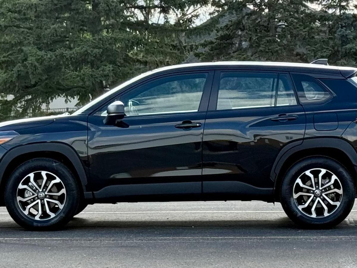 2026 Toyota Corolla Cross Hybrid S — photo 5