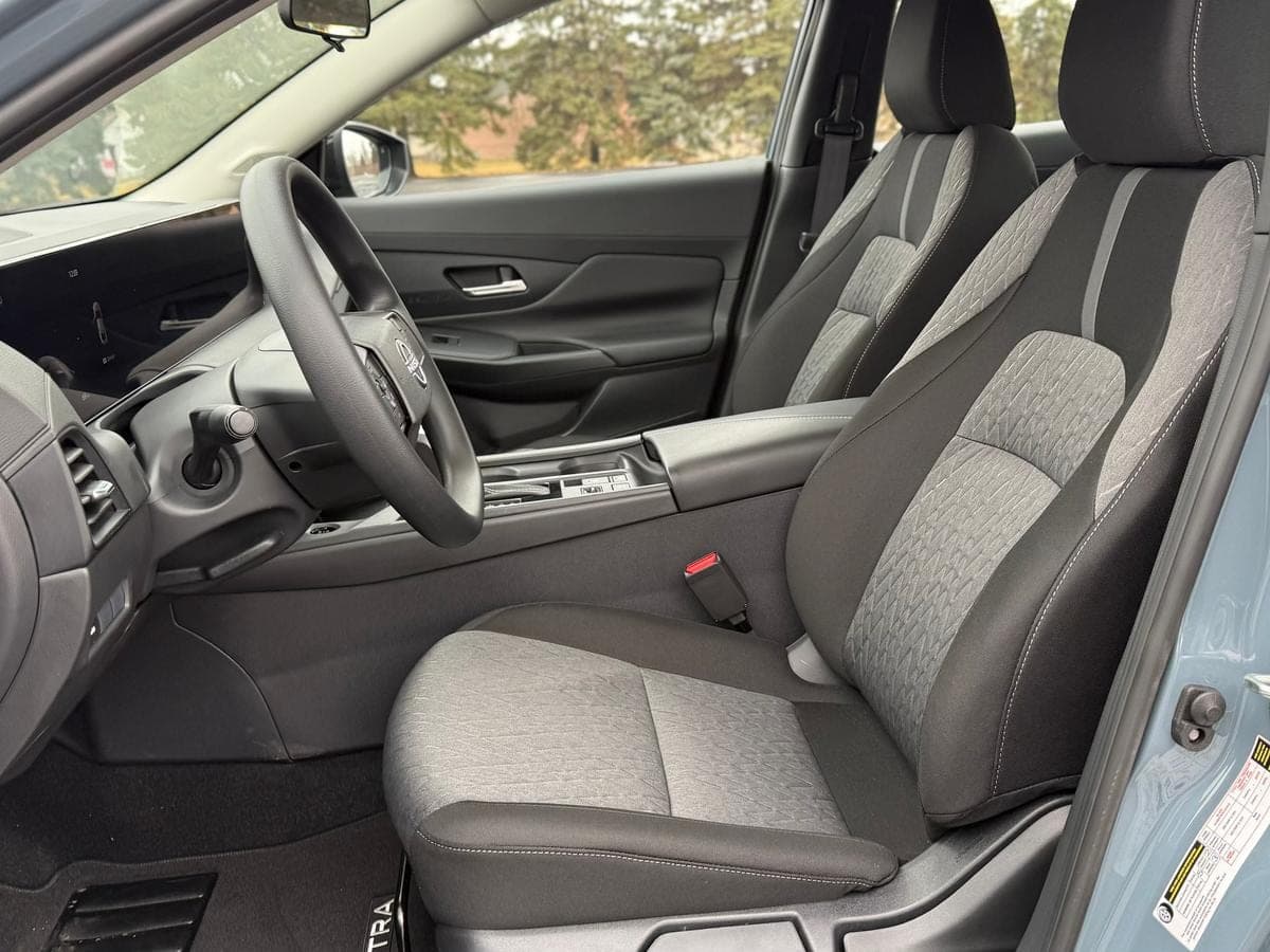 2026 Nissan Sentra SV — photo 4