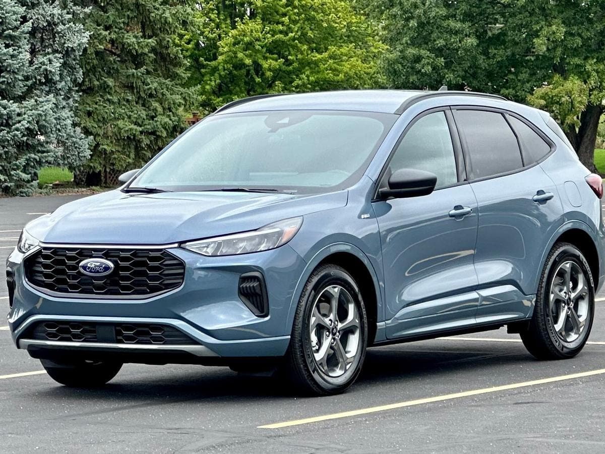 2023 Ford Escape ST-Line — photo 1