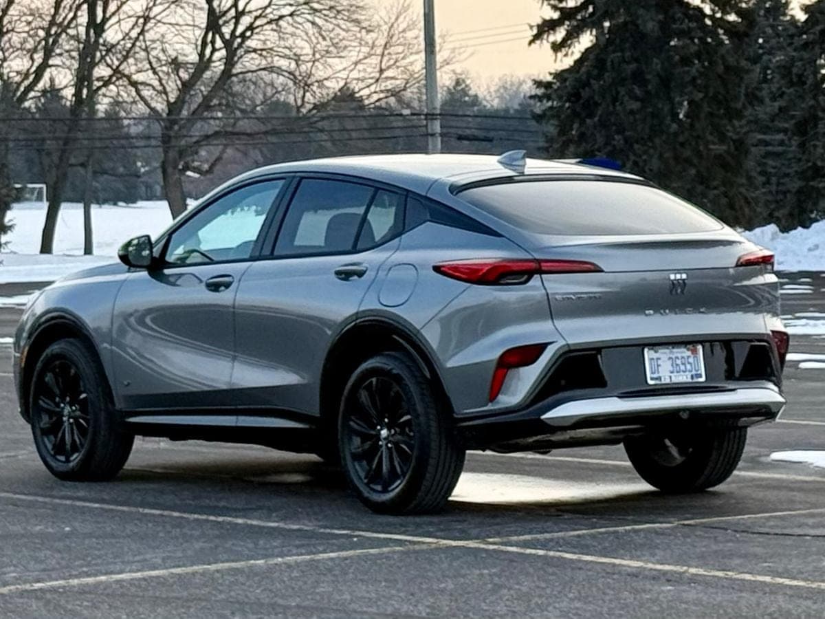 2026 Buick Envista Sport Touring — photo 2