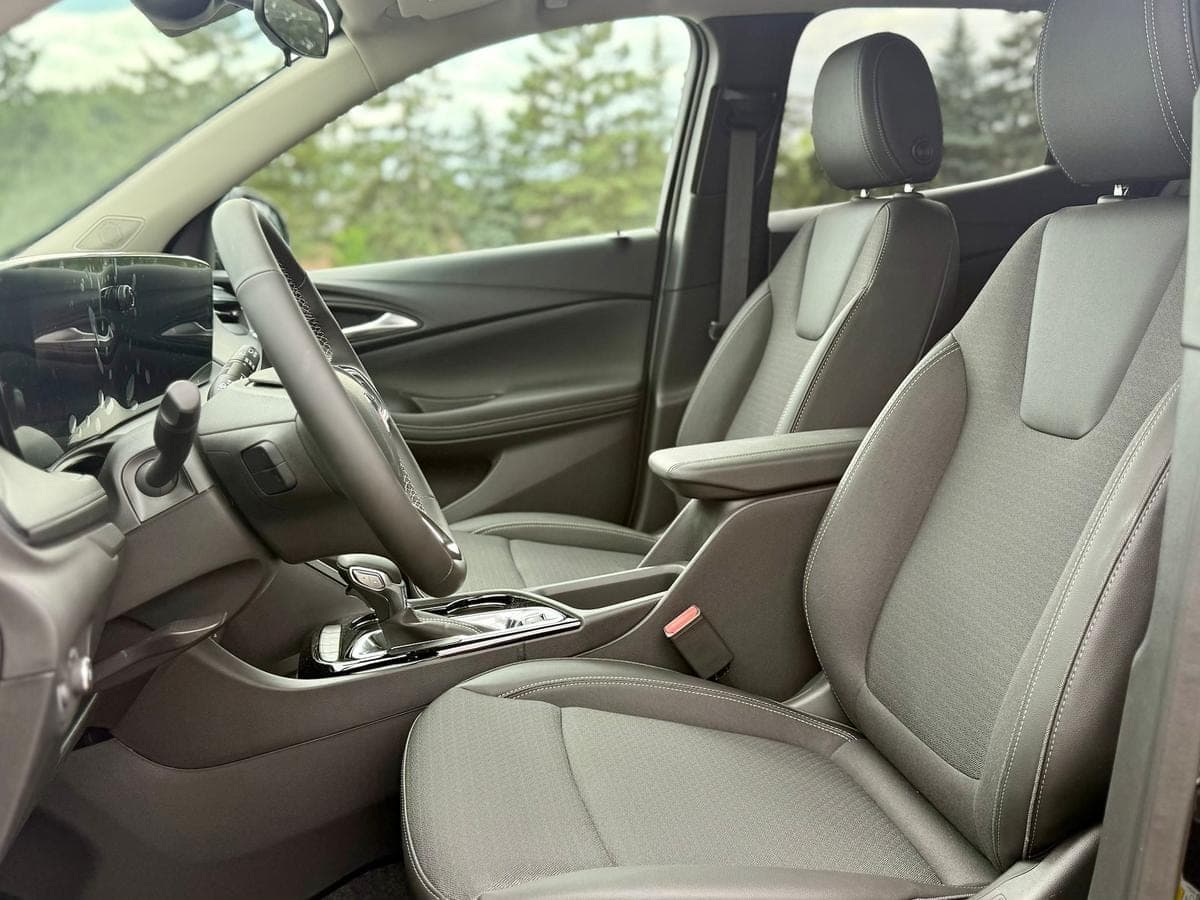 2026 Buick Encore GX Preferred — photo 4