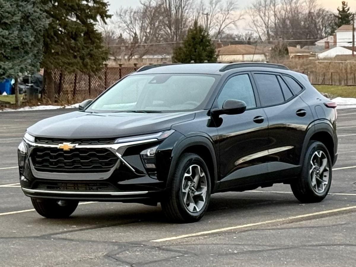2026 Chevrolet Trax LT — photo 1