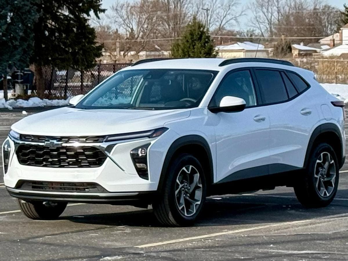 2026 Chevrolet Trax LT — photo 1