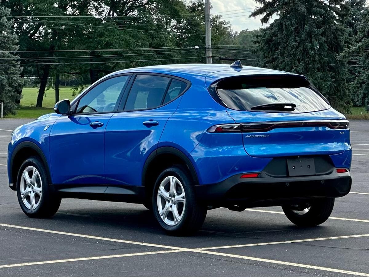 2024 Dodge Hornet GT — photo 2